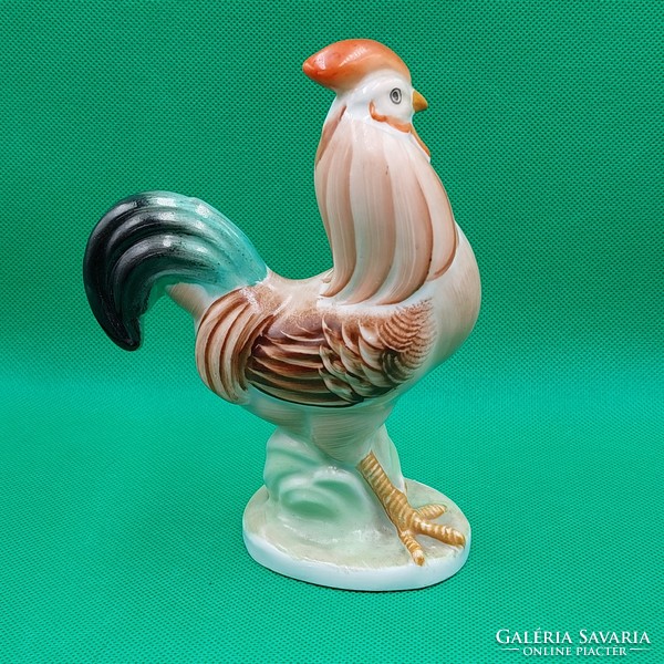 Aquincum porcelain rooster figure