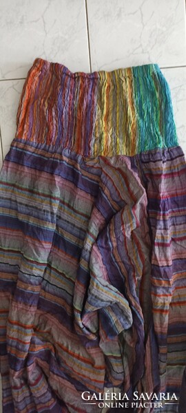 Women's trousers in fun, youthful colors