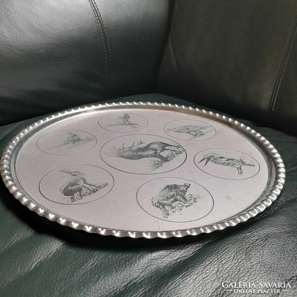Aluminum tray with hunting motif