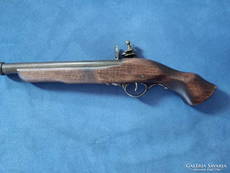 Flint pistol replica