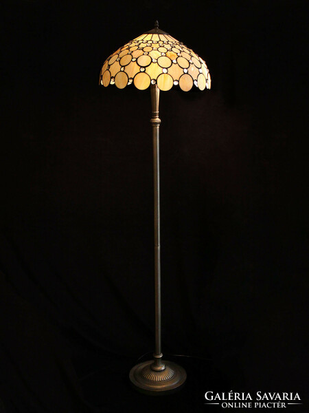 Tiffany állólámpa 160cm -- lámpabúra mérete 45x32cm -- lámpa
