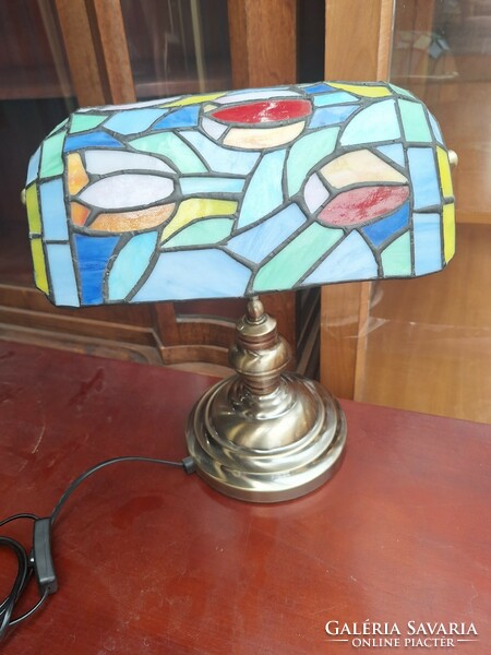 Bench lamp in a tiffany style