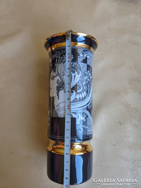 Hollóháza vase with Saxon endre graphics