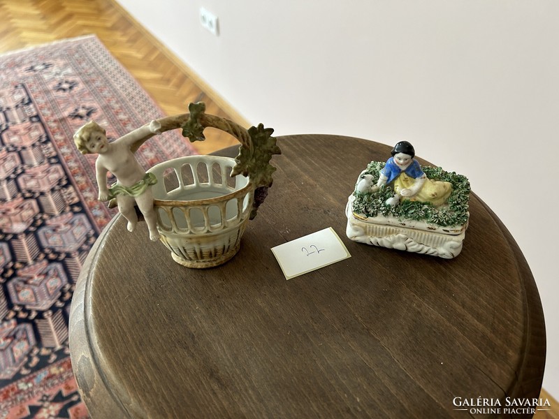 Porcelain and ceramic figurines