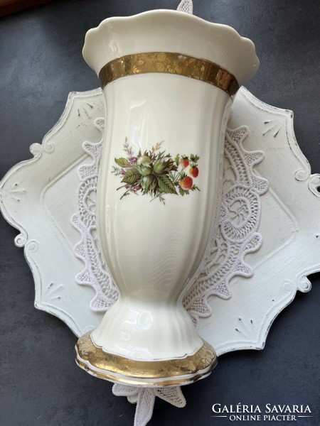 Rosenthal Chippendale vase in a very nice shape, with an acorn-oak leaf painted motif