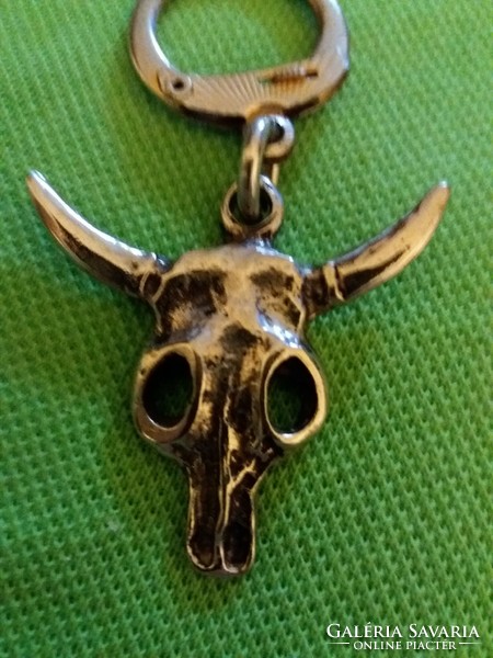 Antique tobacconist bazaar metal western bison skull key ring as shown in the pictures