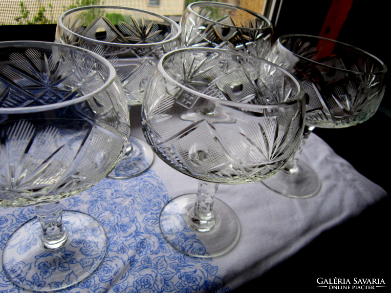 5 Régi kristály pezsgős pohár
