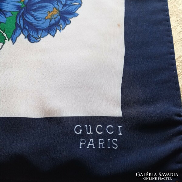 Vintage Gucci tiszta selyem kendő, 84 x 89 cm