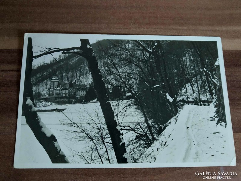 Régi képeslap, fotólap, Lillafüred, A befagyott tóparti részlet, bélyegezve 1931
