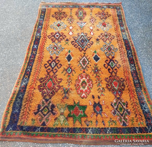 Moroccan Berber carpet, beautiful 130 x 220 cm