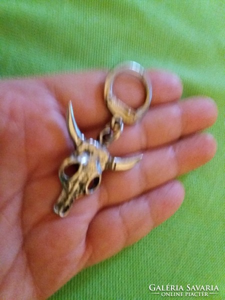 Antique tobacconist bazaar metal western bison skull key ring as shown in the pictures