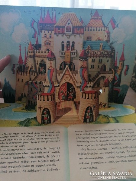 Kubasta spatial storybook 3d Sleeping Beauty in excellent condition