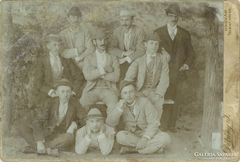 Early 1900s. Dean j. Photography studio, Ungvár. Group photo of bachelors. Cabinet photo / camera