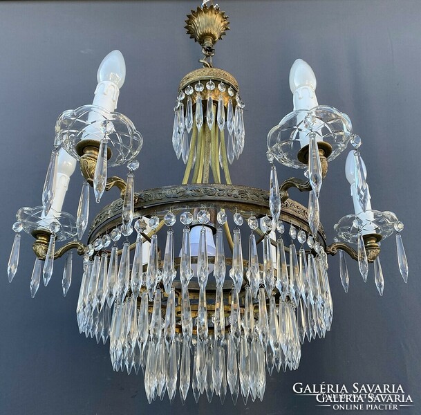 Huge crystal chandelier!