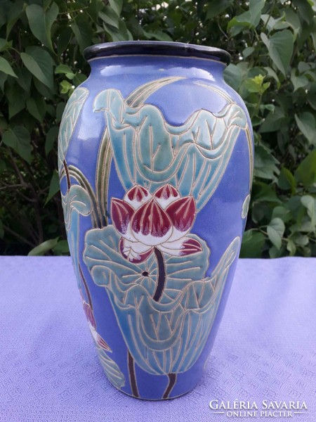 5 Pcs. Far Eastern vase.