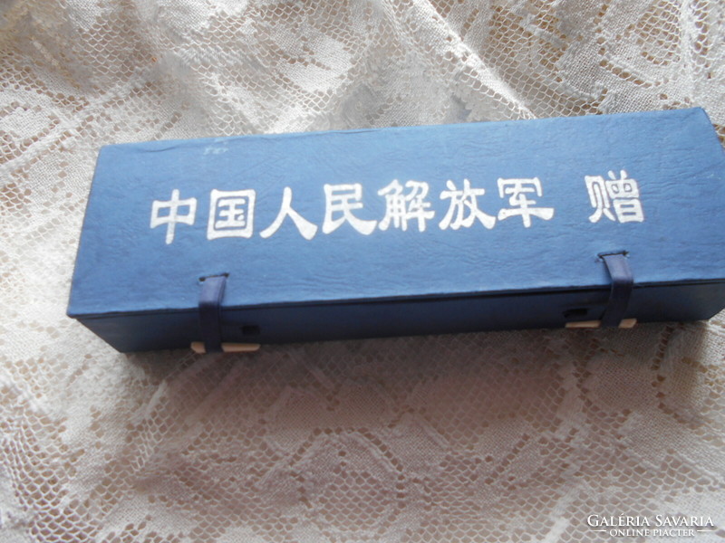 4 db Kínai belül festett illatszeres üveg-az ár 1 db-ra vonatkozik