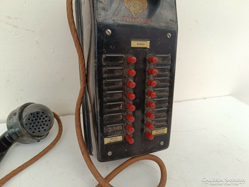 Antik asztali telefon fa talpú fém készülék 717 8710