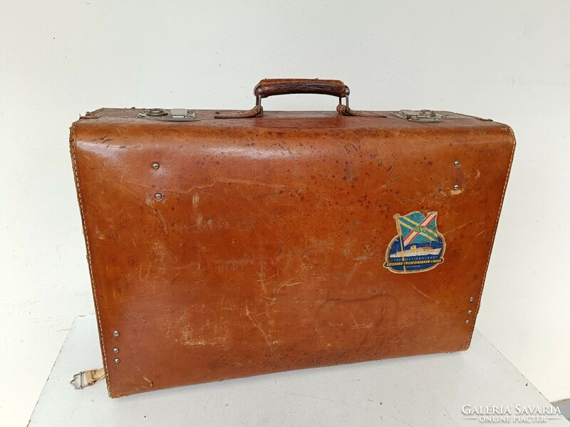 Antik ruhás utazó bőr bőrönd koffer jelmez film színház masszív dekoratív kellék válfával 724 8688