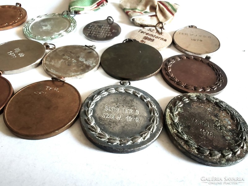 Old sports medals. 14 Hungarian + 1 German.