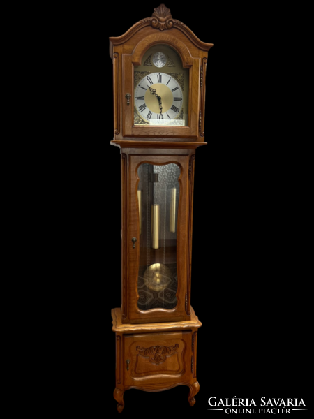 Antique style 3 heavy standing watch