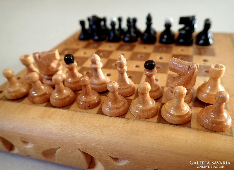 Régi retró vintage egyedi faragott utazó mini fa sakk készlet malom tábla sakkbábu sakkfigura