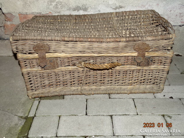 Old wicker wicker basket 2 pieces !!!!