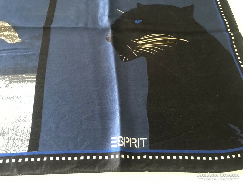 Esprit selyemkendő szafari mintával, 75 x 73 cm