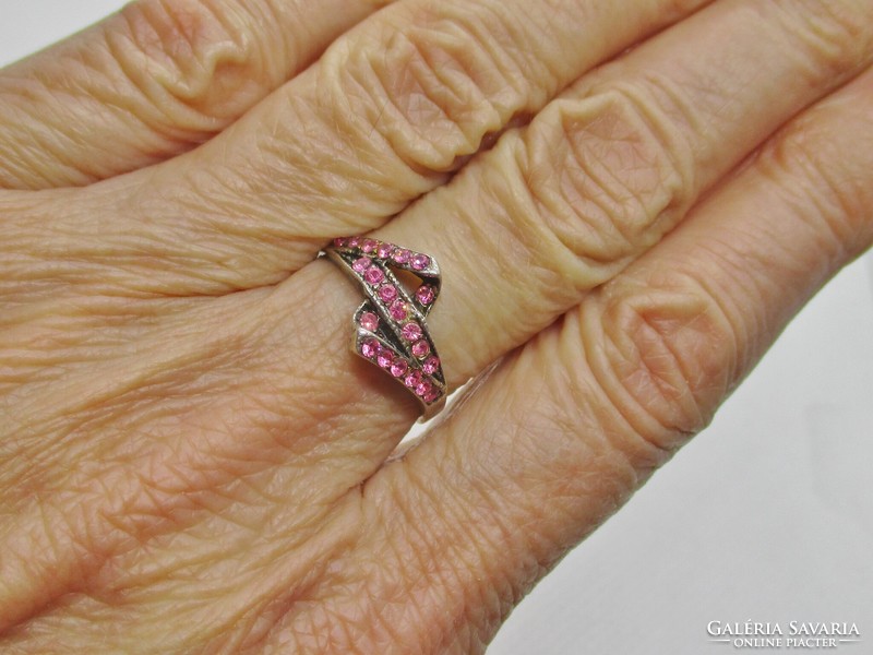 Beautiful silver ring with pink stones