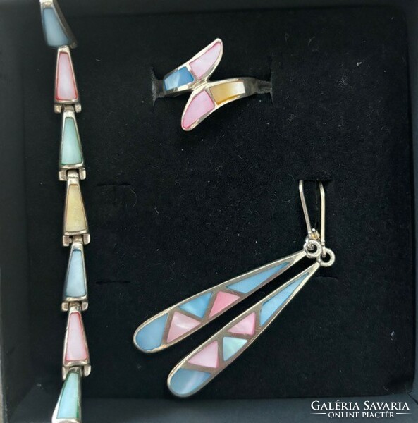 Colored mother-of-pearl silver jewelry set