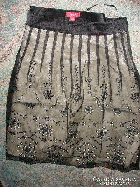 100% Silk, moonson skirt size 44