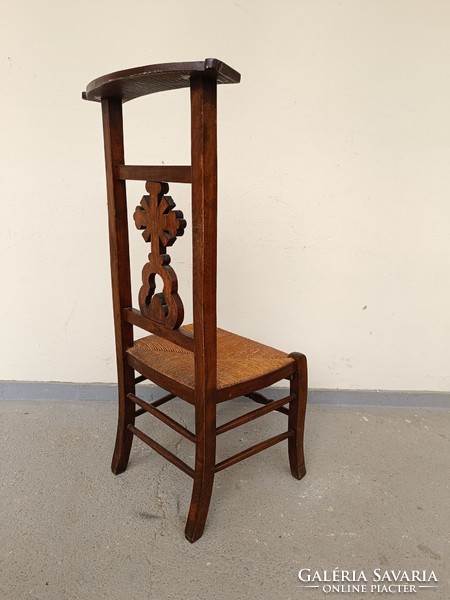 Antique kneeling wicker prayer chair prayer chair carved Christian hunter hunting St. Hubertus 822 8810