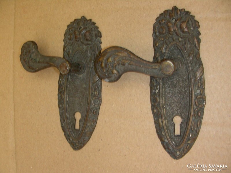 Antique copper braid lock cover
