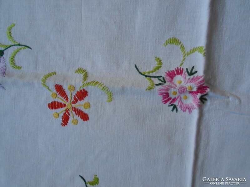 77 X 78 cm old, folk embroidered tablecloth.