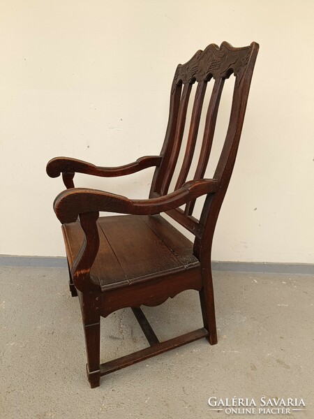 Antik néprajzi népi paraszt faragott bútor fa karfás szék trónszék 826 8811