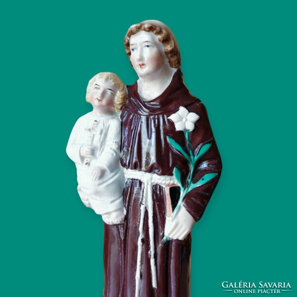 Saint Antal with your little one porcelain favor object