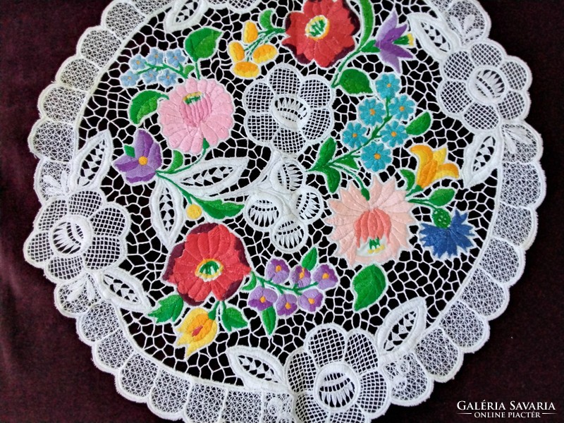 Kalocsai richeault lace tablecloth