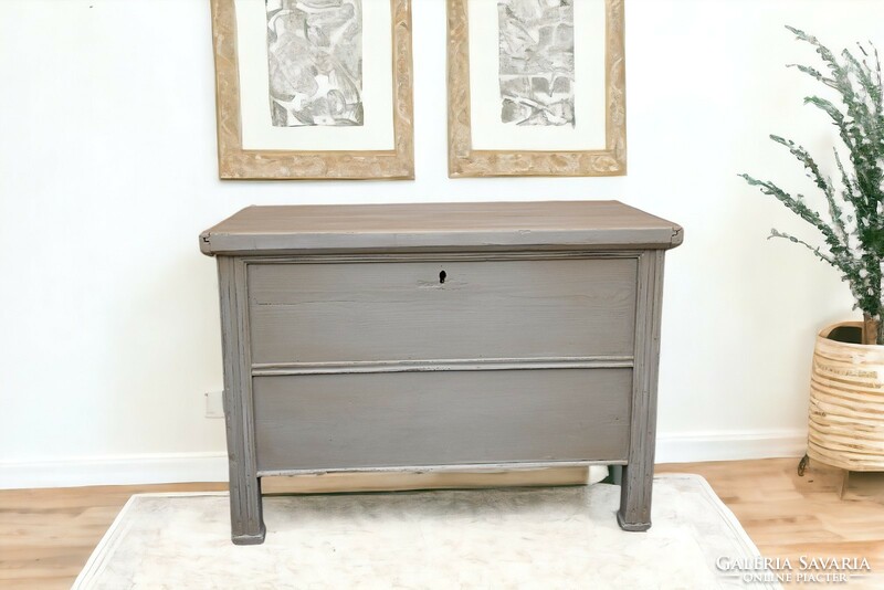 Vintage restored wooden chest of drawers