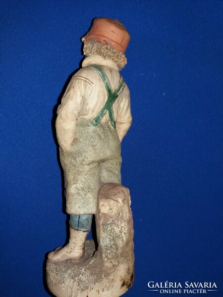 Old biscuit Italian capodimonte figurine Southern Italian bachelor 20 cm, good condition according to the pictures