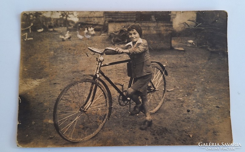 Old photo bicycle