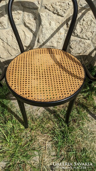 Lengyel ill. osztrák karfás thonet székek