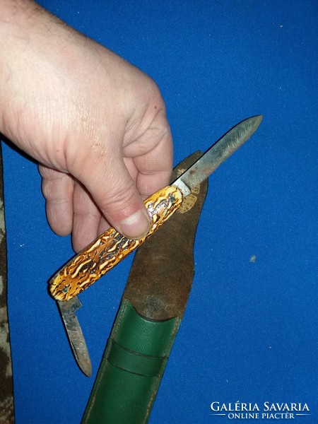 Antique steel blade antler handle hunting knife in green leather case, condition according to the pictures