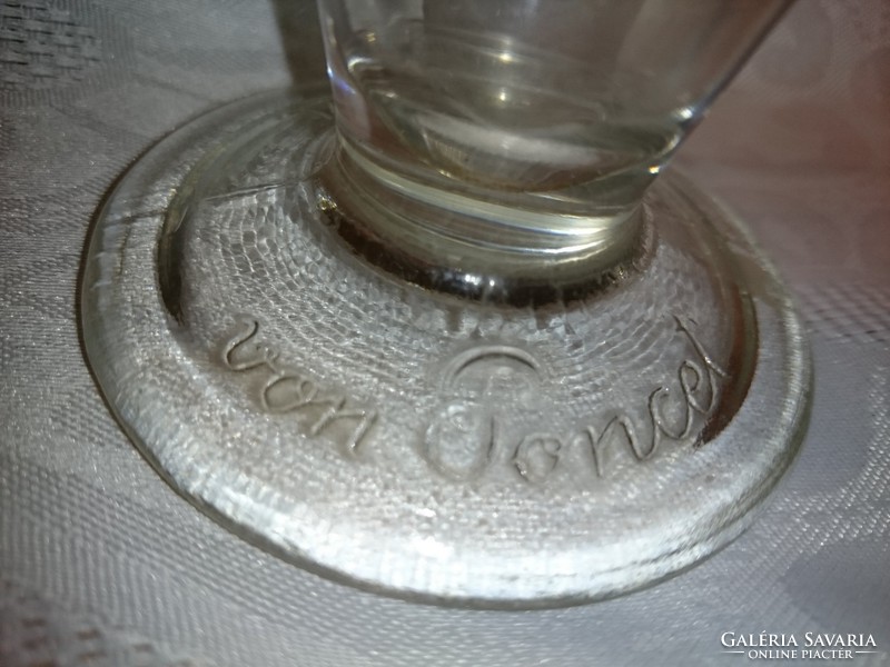 D.R.G.M. Thick-walled glass measuring vessel with a handle. Made of 195O