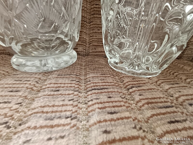 2 db nagy méretű öntött üveg váza együtt_4
