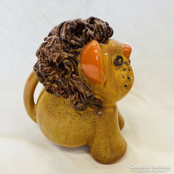 Retro ceramic lion