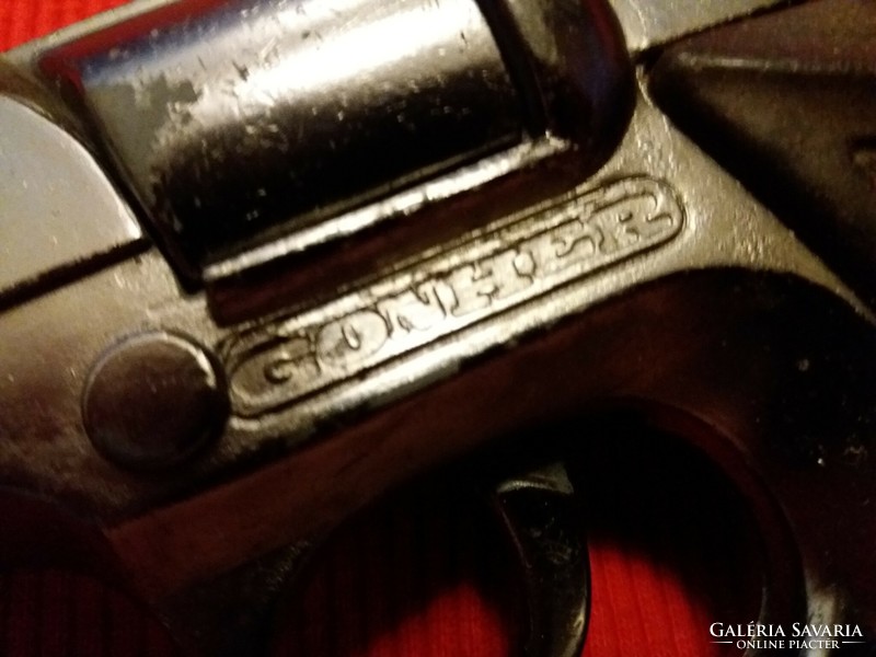 Régi GONHER spanyol fém forgótáras rózsapatronos játék pisztoly szép állapot a képek szerint