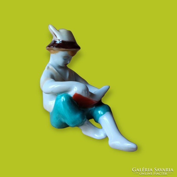 Ravenclaw porcelain figure of a boy reading