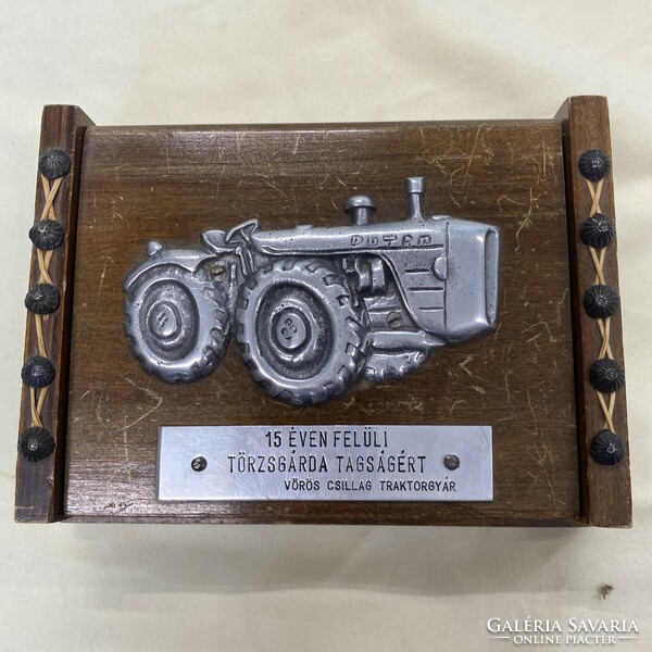 Red star tractor factory box