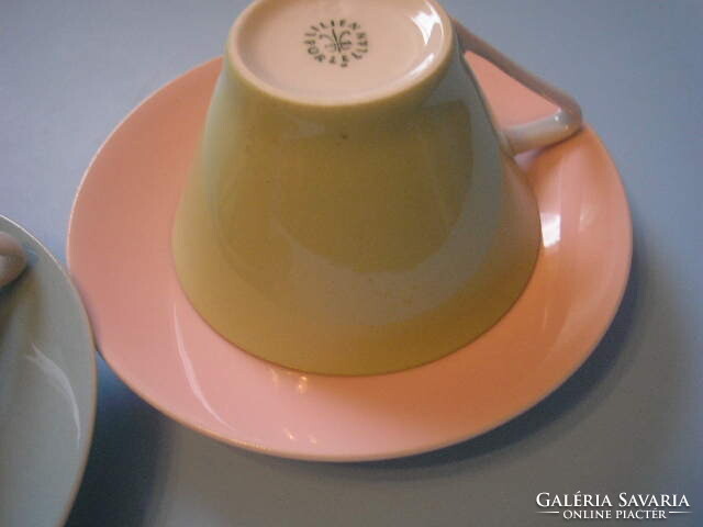 U7 lilien, without colored coffee and tea cups, only the two pink turquoise blue green non-slip mats