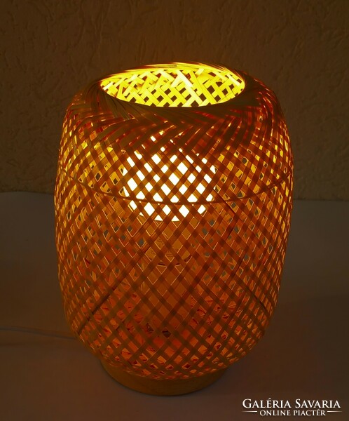 Raffia table lamp handmade negotiable design