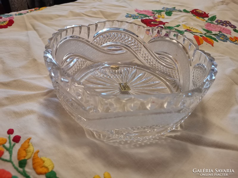 Lead crystal bowl with label (kiss péter)